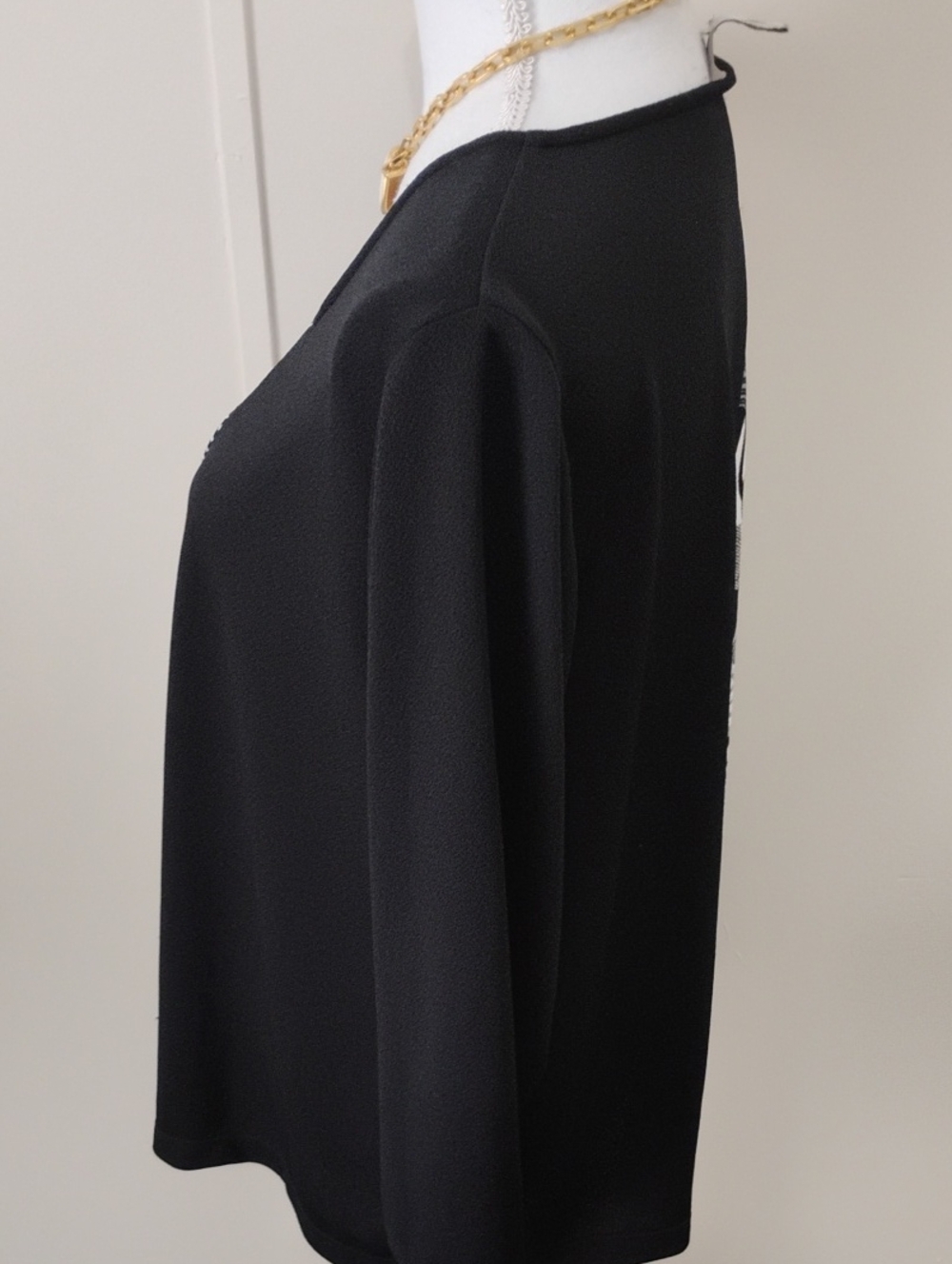 Chicos Top - Picture 2 of 5